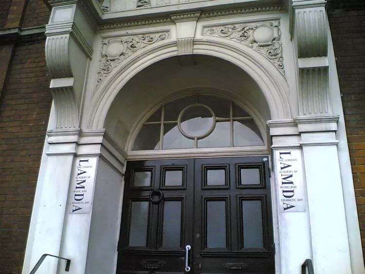 位于 Talgarth Road 的 LAMDA 主建筑